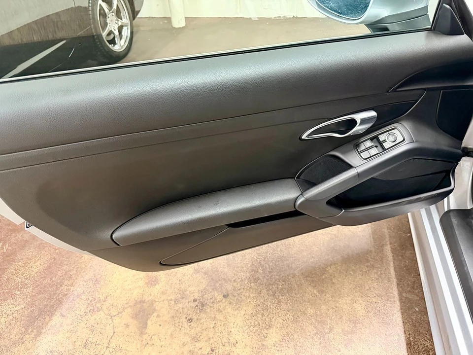 2022 Porsche 718 Cayman - Image 10 of 12