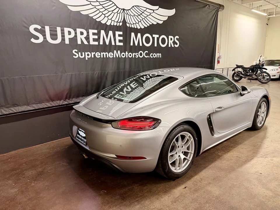 2022 Porsche 718 Cayman - Image 2 of 12