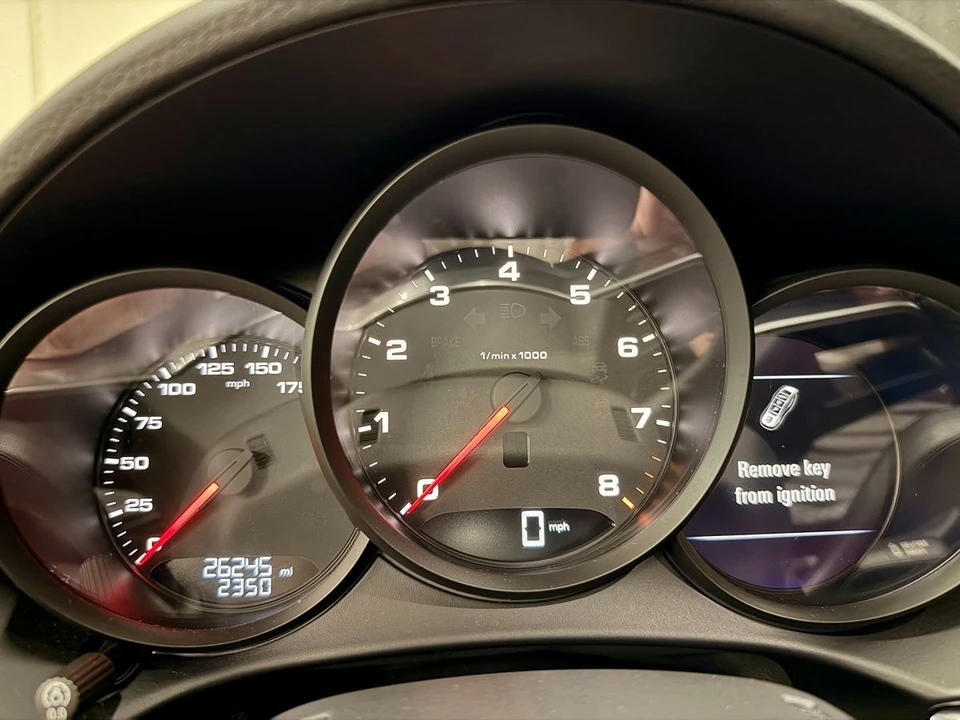 2022 Porsche 718 Cayman - Image 14 of 21