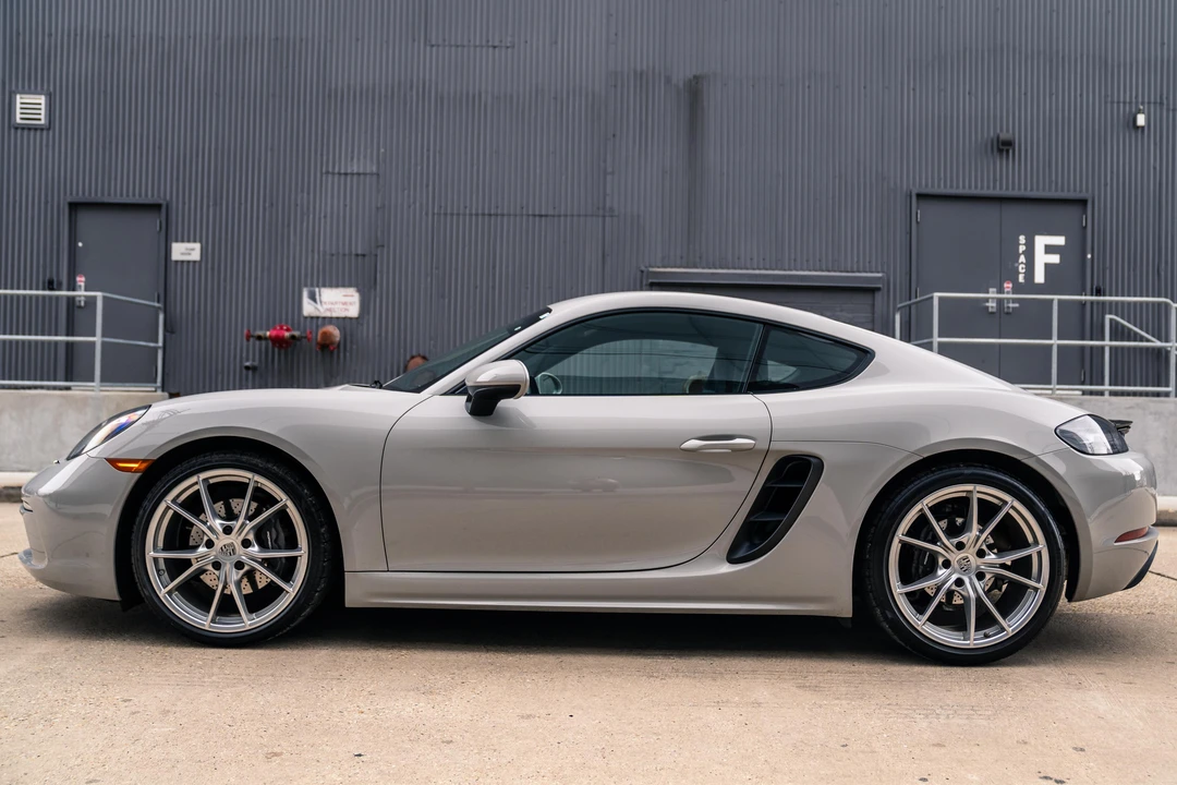 2022 Porsche 718 Cayman - Image 13 of 31