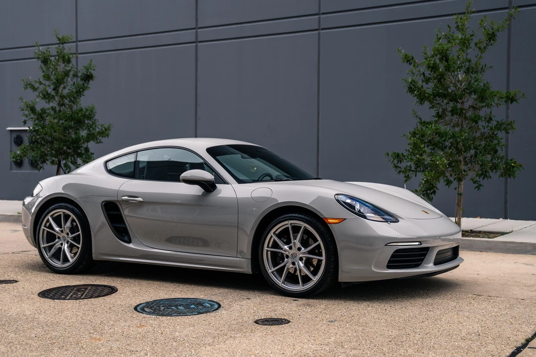 2022 Porsche 718 Cayman - Image 29 of 31