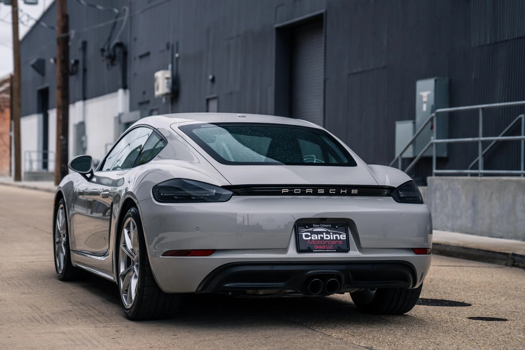 2022 Porsche 718 Cayman - Image 19 of 31