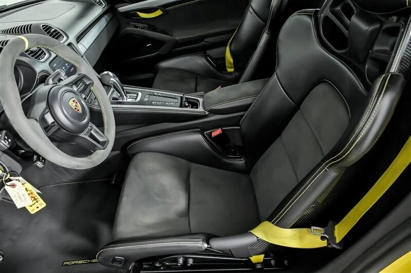 2022 Porsche 718 Cayman GT4 - Image 20 of 21
