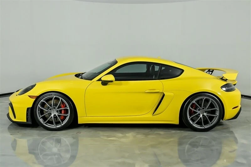 2022 Porsche 718 Cayman GT4 - Image 8 of 21
