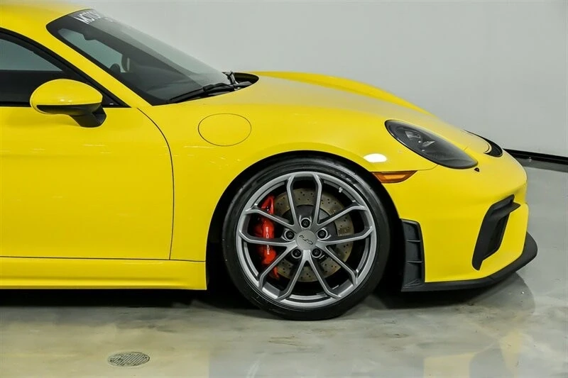 2022 Porsche 718 Cayman GT4 - Image 15 of 21