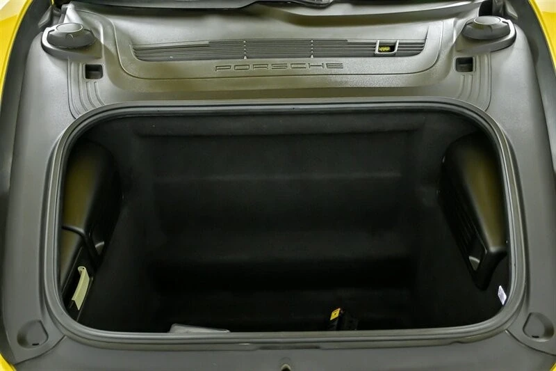 2022 Porsche 718 Cayman GT4 - Image 17 of 21