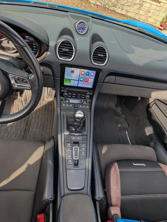 2022 Porsche - Image 19 of 19