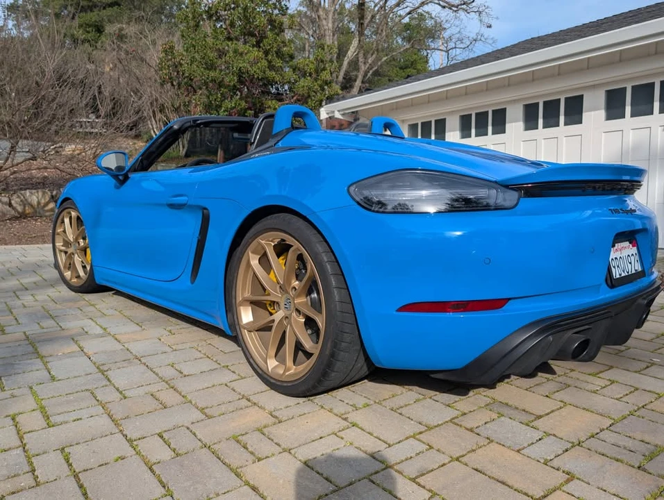 2022 Porsche - Image 11 of 19