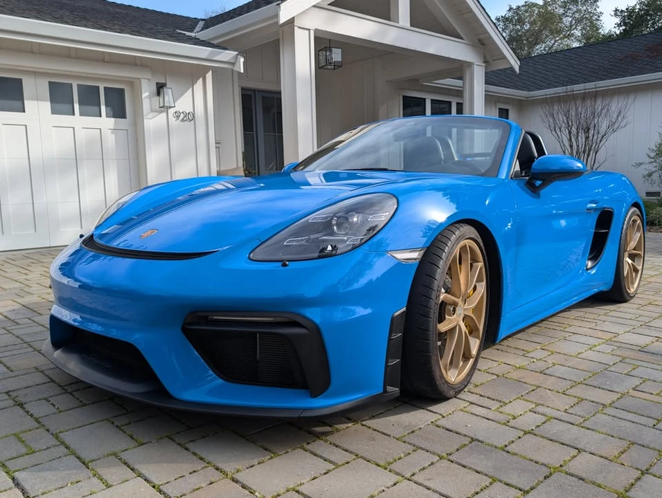 2022 Porsche - Image 14 of 19