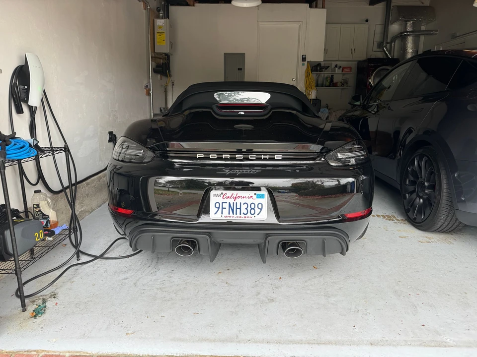 2022 Porsche 718 Boxster Spyder - Image 5 of 11