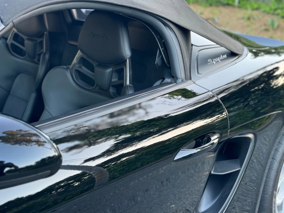 2022 Porsche 718 Boxster Spyder - Image 5 of 11
