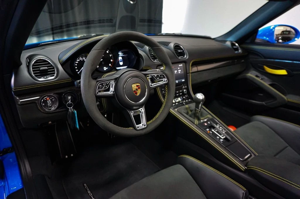 2022 Porsche 718 Boxster Spyder - Image 9 of 12