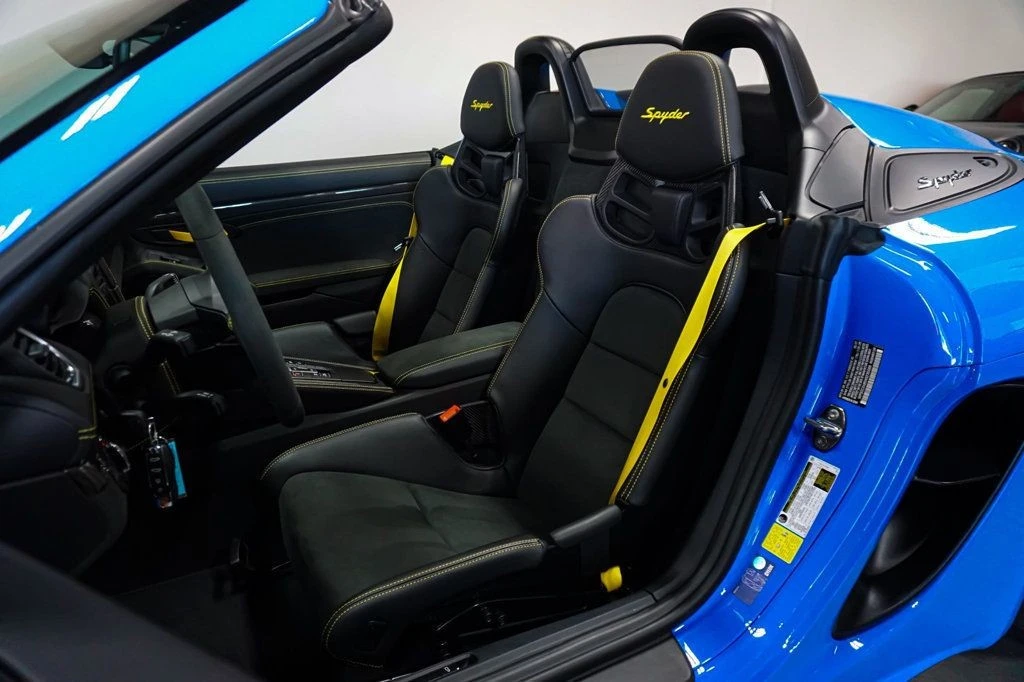 2022 Porsche 718 Boxster Spyder - Image 8 of 12