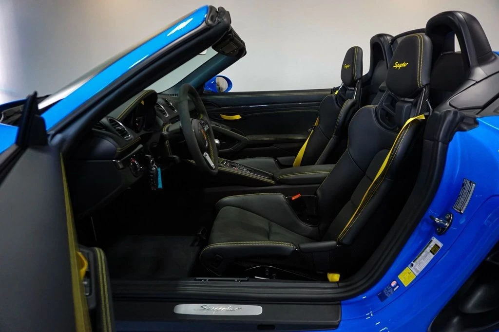 2022 Porsche 718 Boxster Spyder - Image 7 of 12