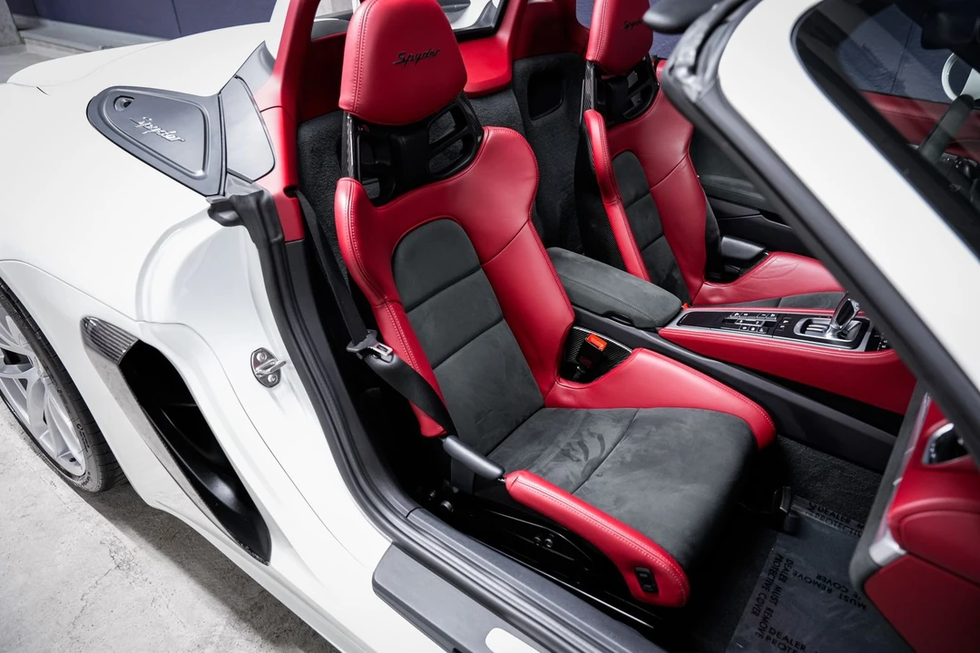 2022 Porsche - Image 23 of 31