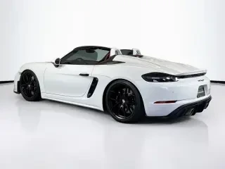 2022 Porsche 718 Boxster Spyder - Image 3 of 4