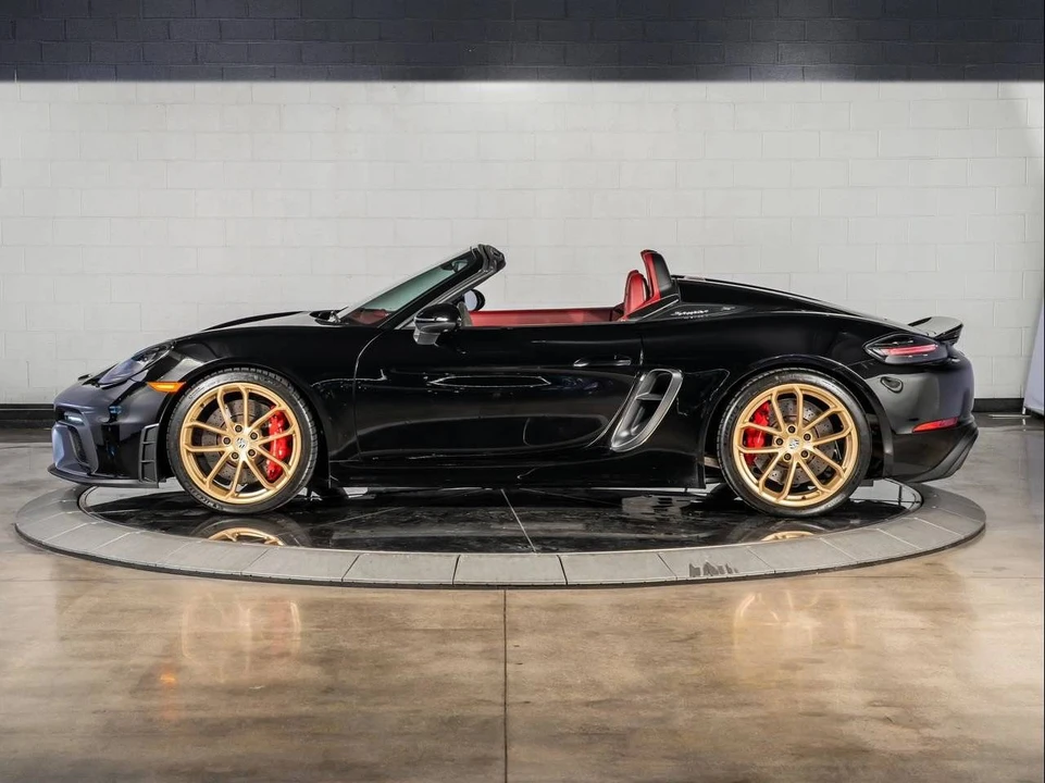 2022 Porsche 718 Boxster Spyder - Image 2 of 5