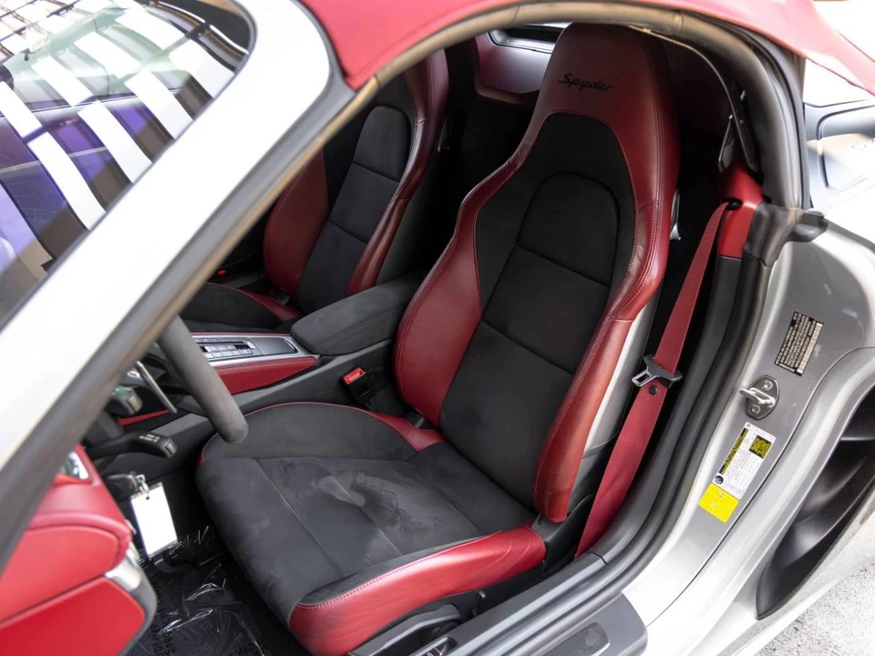 2022 Porsche 718 Boxster Spyder - Image 5 of 5