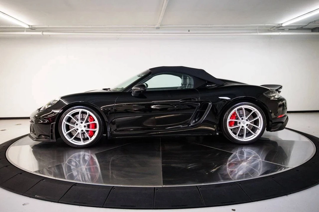 2022 Porsche 718 Boxster Spyder - Image 2 of 5