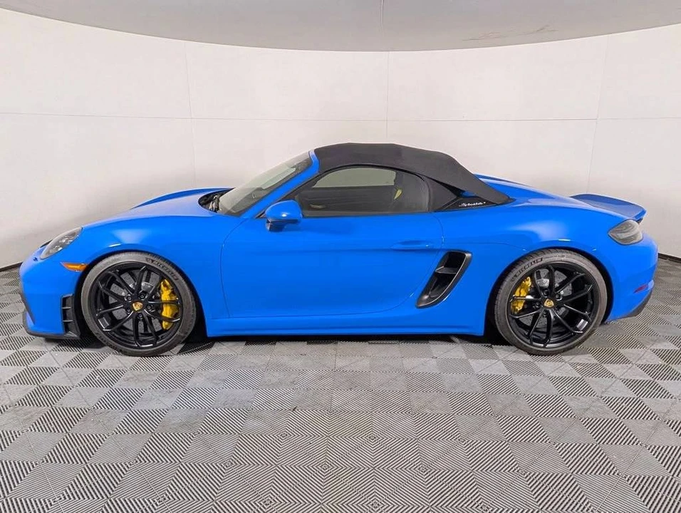 2022 Porsche 718 Boxster Spyder - Image 2 of 5
