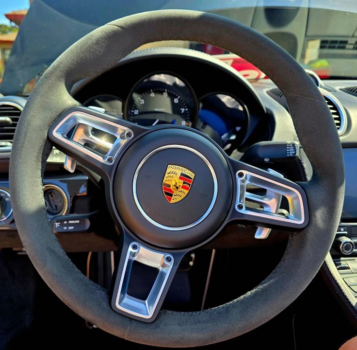 2022 Porsche 718 Boxster Spyder - Image 10 of 22