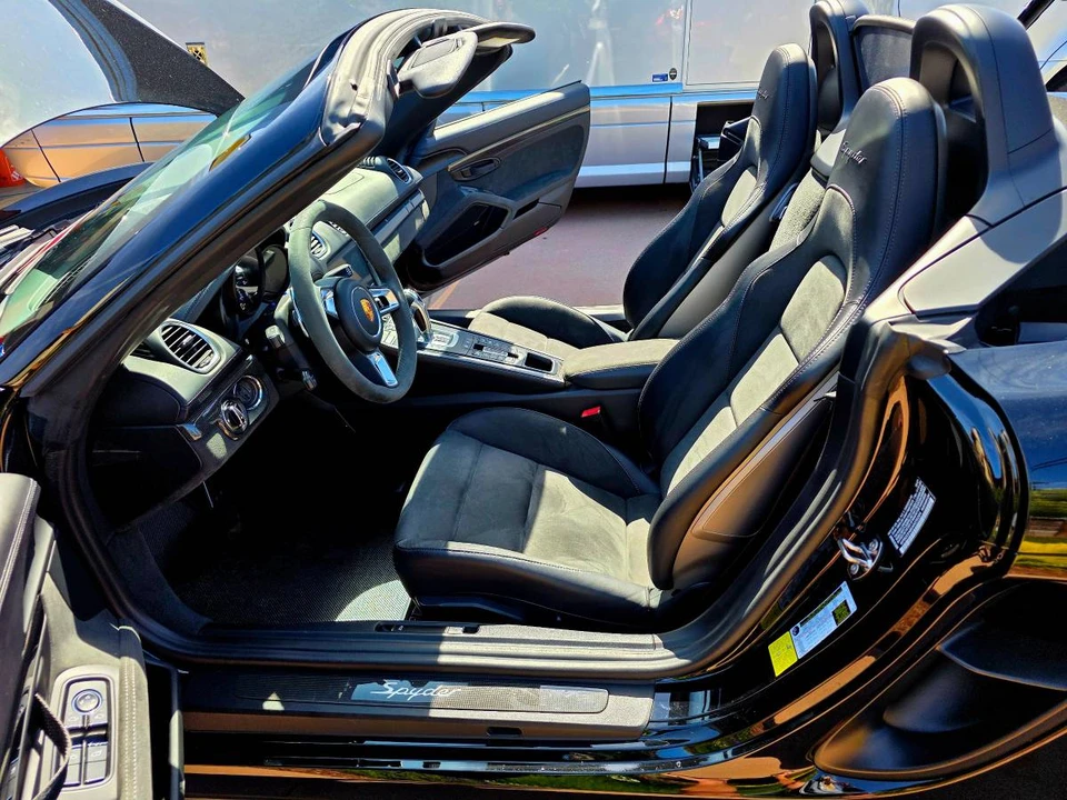 2022 Porsche 718 Boxster Spyder - Image 13 of 22