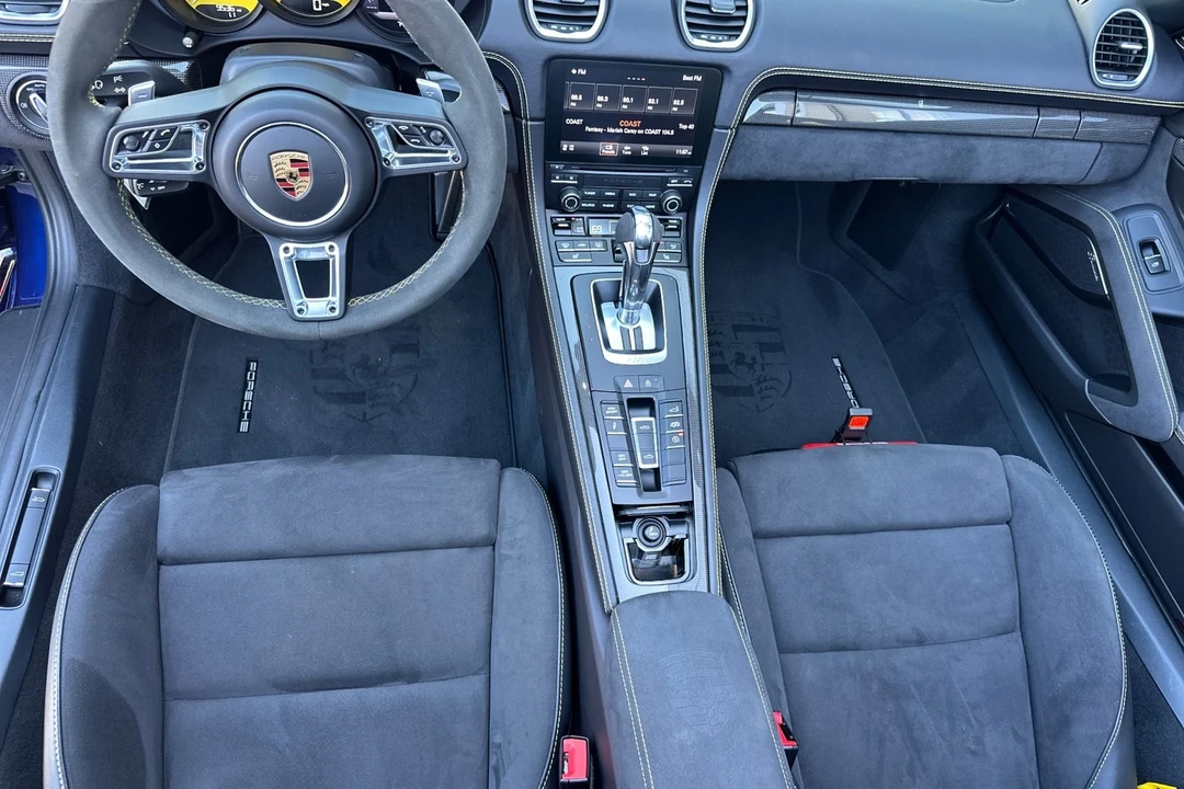 2022 Porsche 718 Boxster Spyder - Image 6 of 21