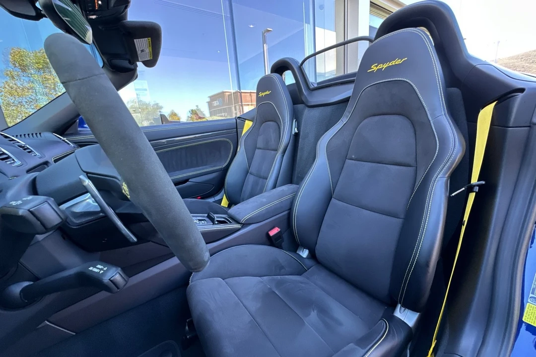 2022 Porsche 718 Boxster Spyder - Image 5 of 21
