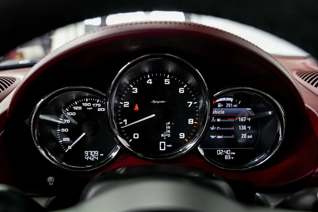 2022 Porsche 718 Boxster Spyder - Image 11 of 21
