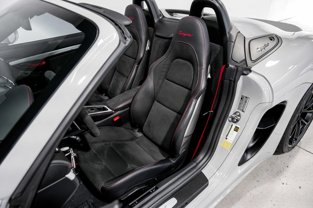 2022 Porsche 718 Boxster Spyder - Image 20 of 21