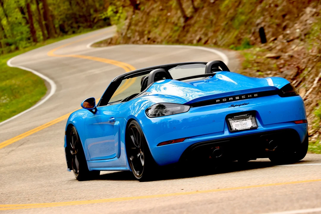 2022 Porsche 718 Boxster Spyder - Image 21 of 31