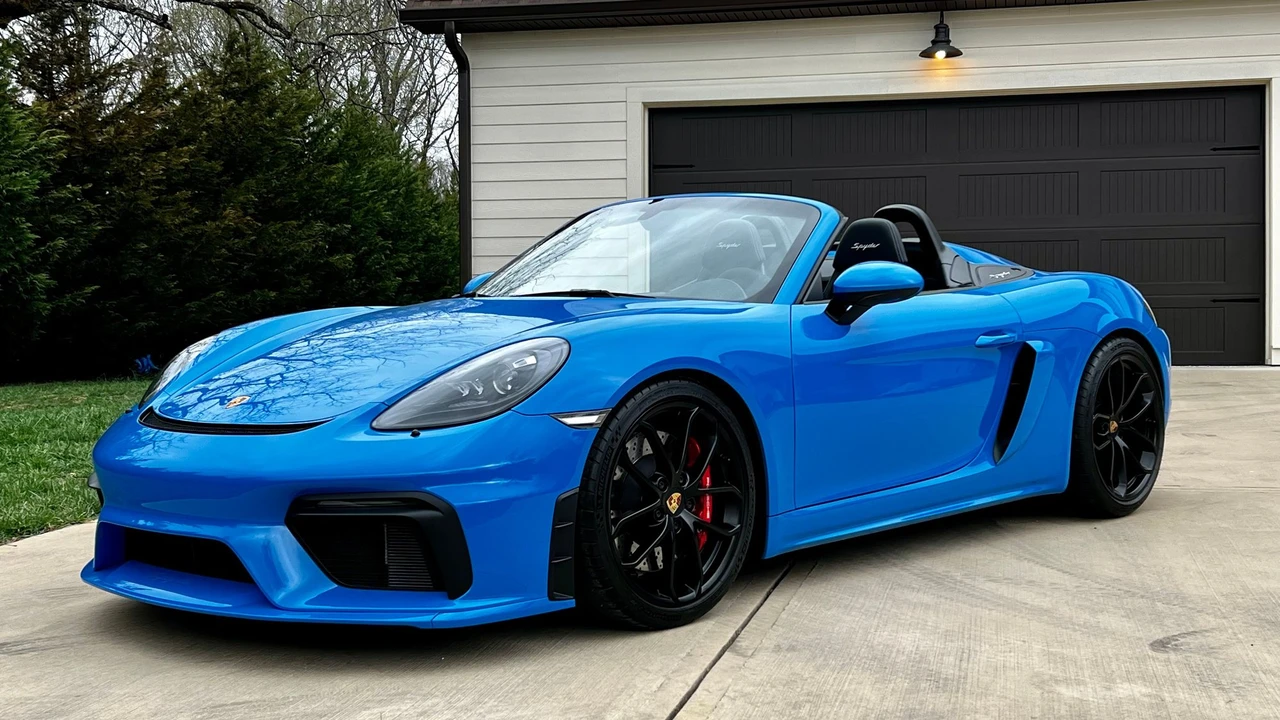 2022 Porsche 718 Boxster Spyder - Image 16 of 31
