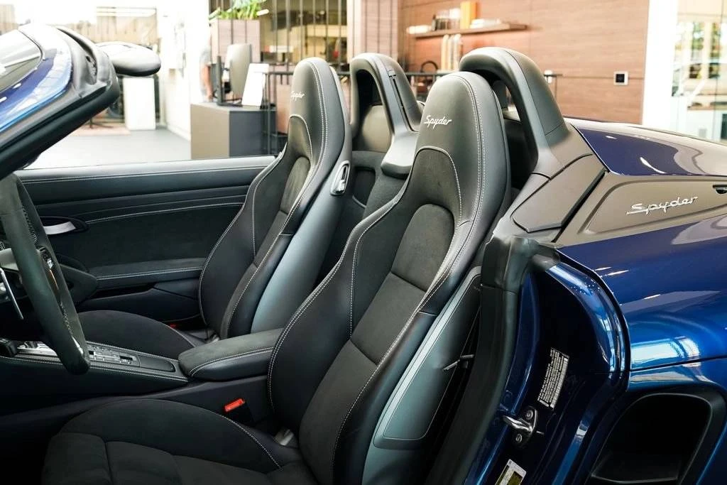 2022 Porsche 718 Boxster Spyder - Image 5 of 5