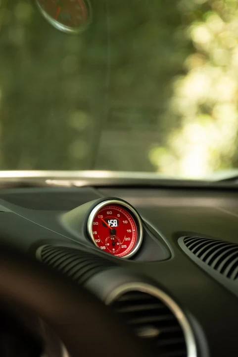 2022 Porsche 718 Boxster - Image 18 of 21
