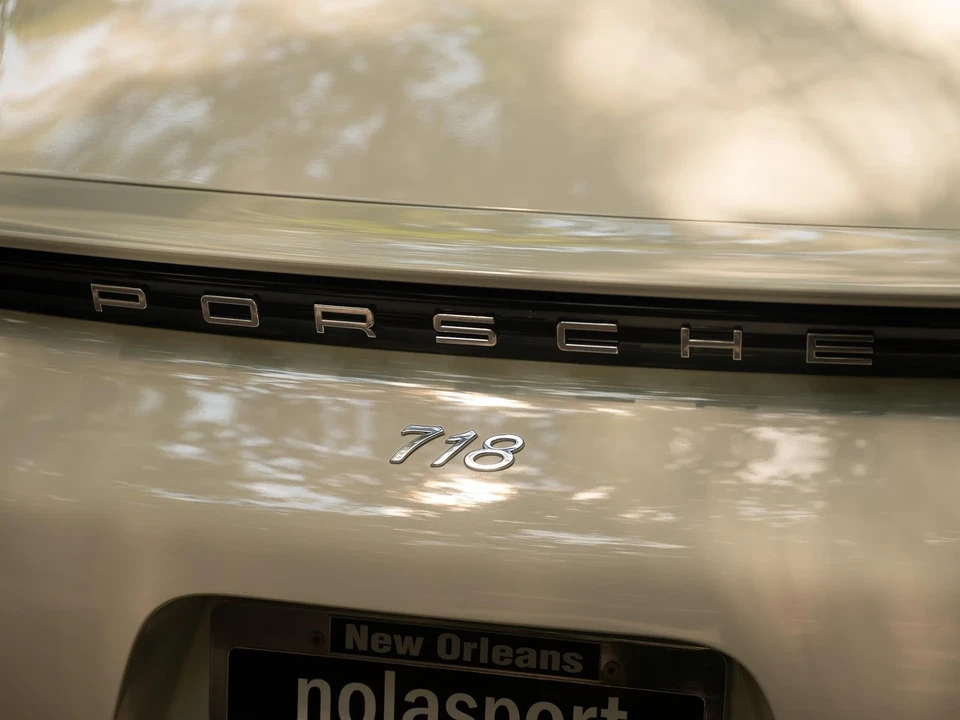 2022 Porsche 718 Boxster - Image 10 of 21