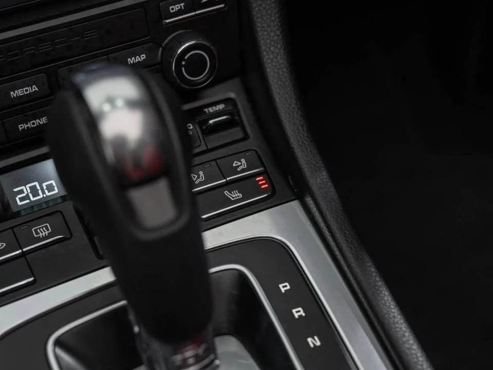 2022 Porsche 718 Boxster - Image 16 of 20