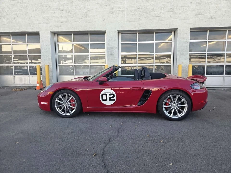 2022 Porsche 718 Boxster - Image 8 of 19