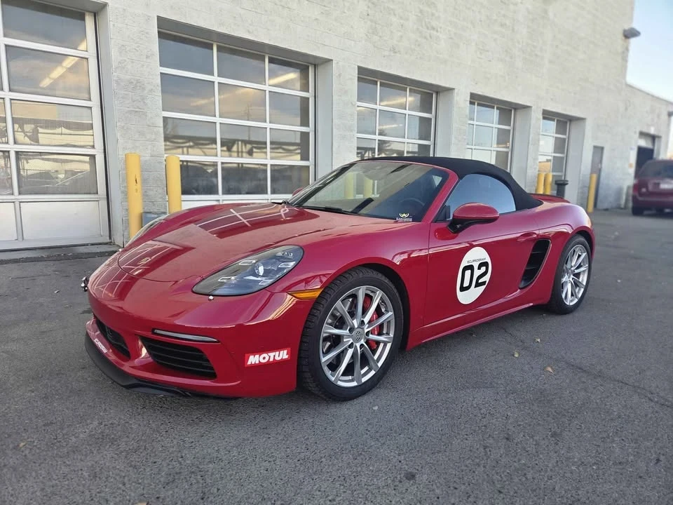 2022 Porsche 718 Boxster - Image 17 of 19