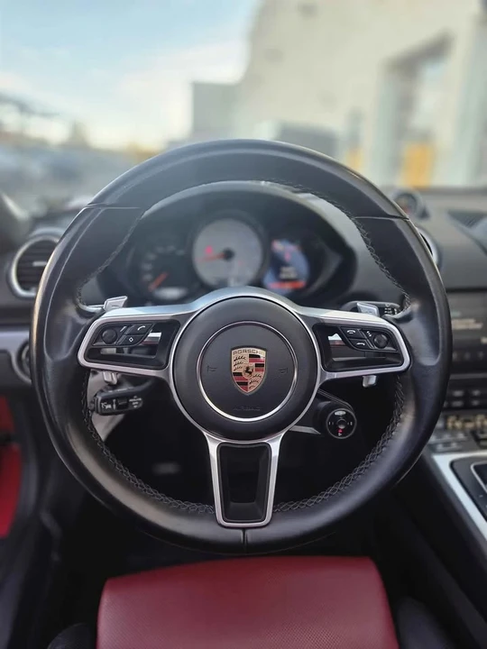 2022 Porsche 718 Boxster - Image 12 of 19