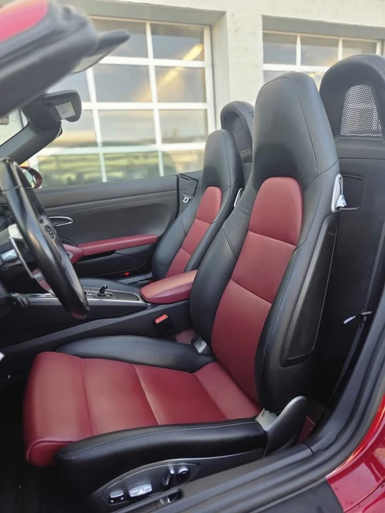 2022 Porsche 718 Boxster - Image 11 of 19