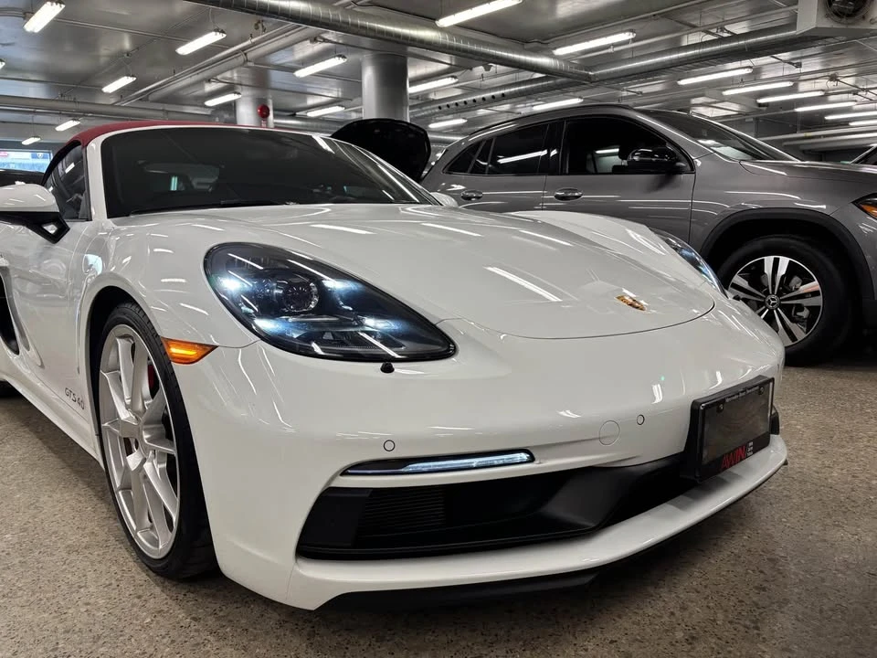 2022 Porsche 718 Boxster - Image 9 of 13
