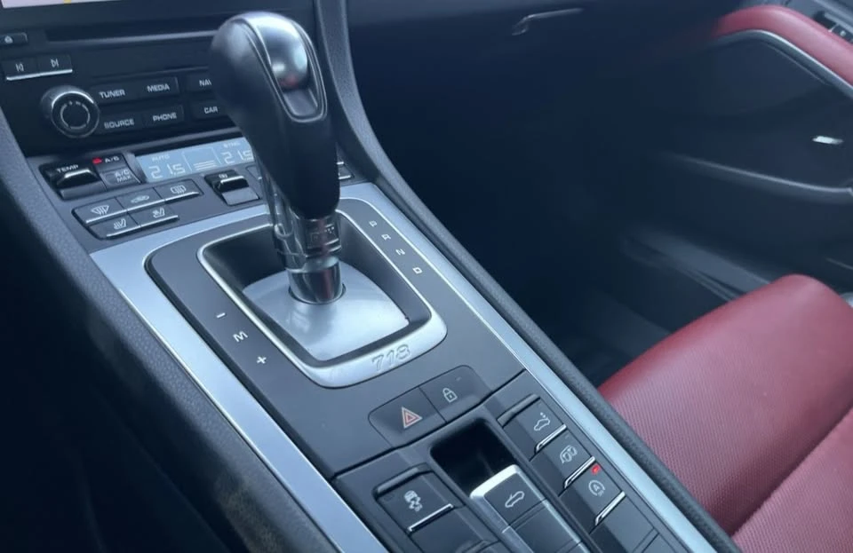 2022 Porsche 718 Boxster S - Image 12 of 14