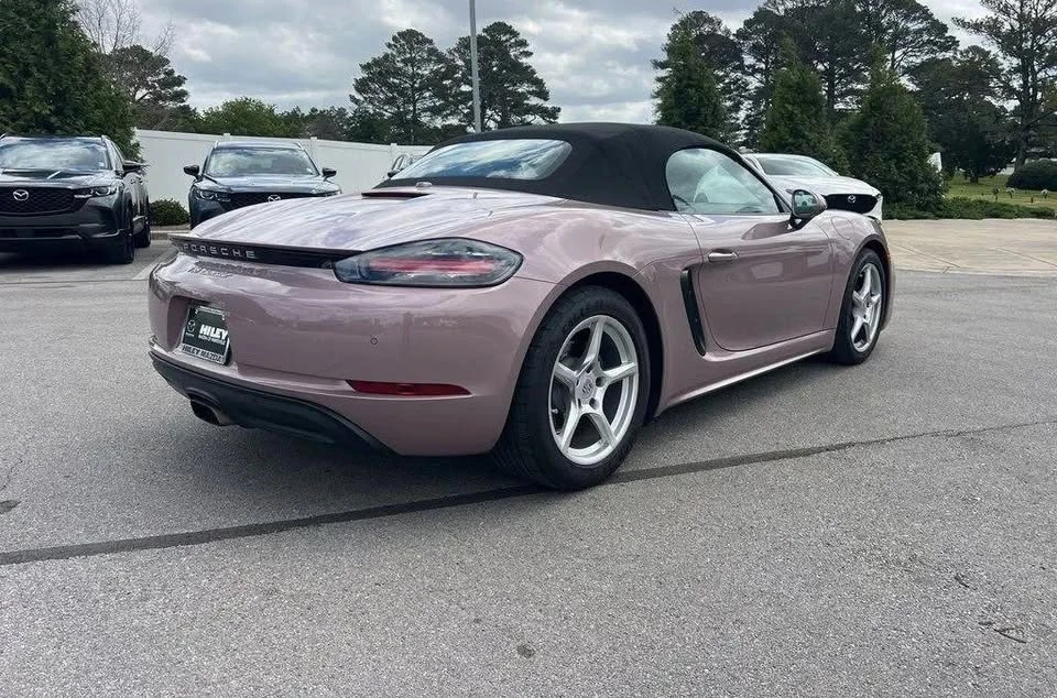2022 Porsche 718 Boxster T - Image 8 of 13