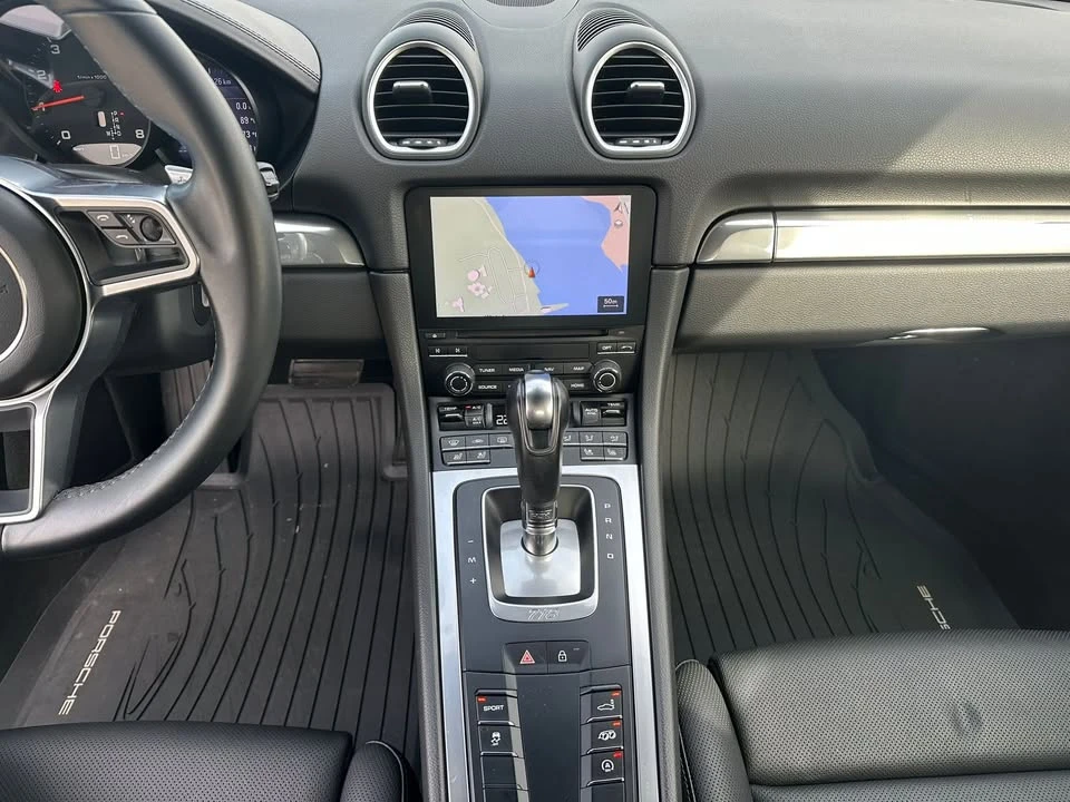 2022 Porsche 718 Cayman - Image 12 of 18