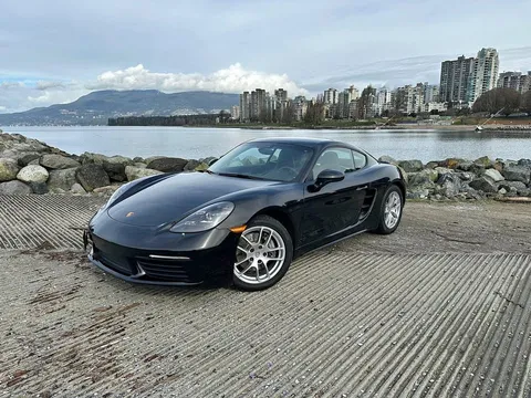 2022 Porsche 718 Cayman