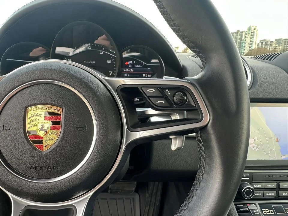 2022 Porsche 718 Cayman - Image 14 of 18