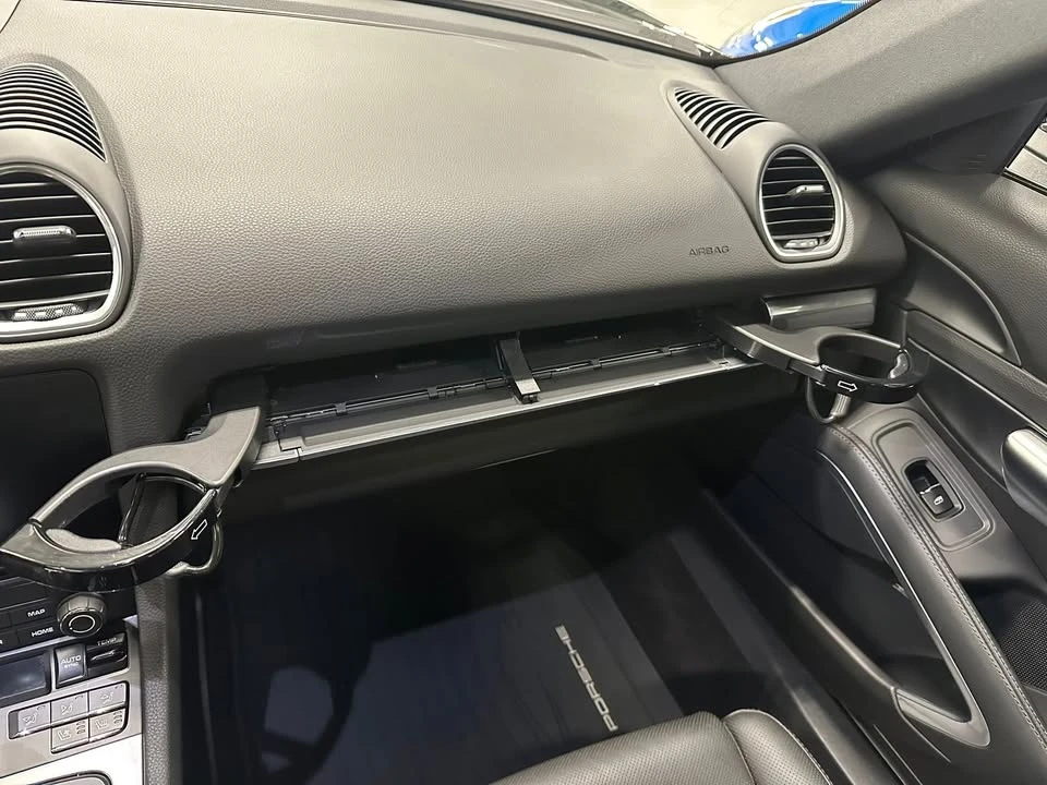 2022 Porsche 718 Cayman - Image 17 of 18