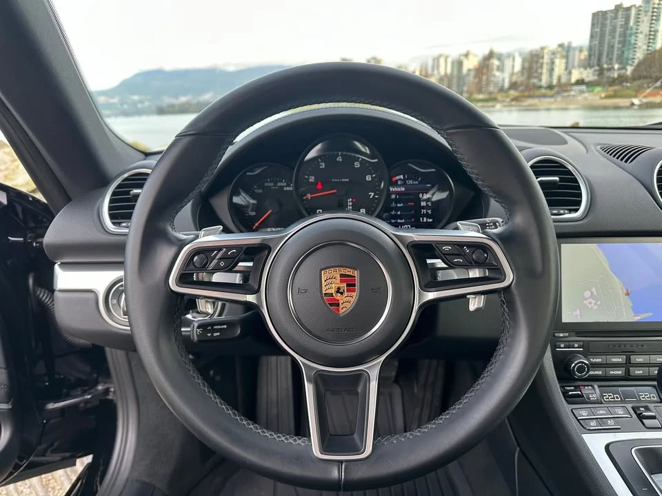 2022 Porsche 718 Cayman - Image 16 of 18
