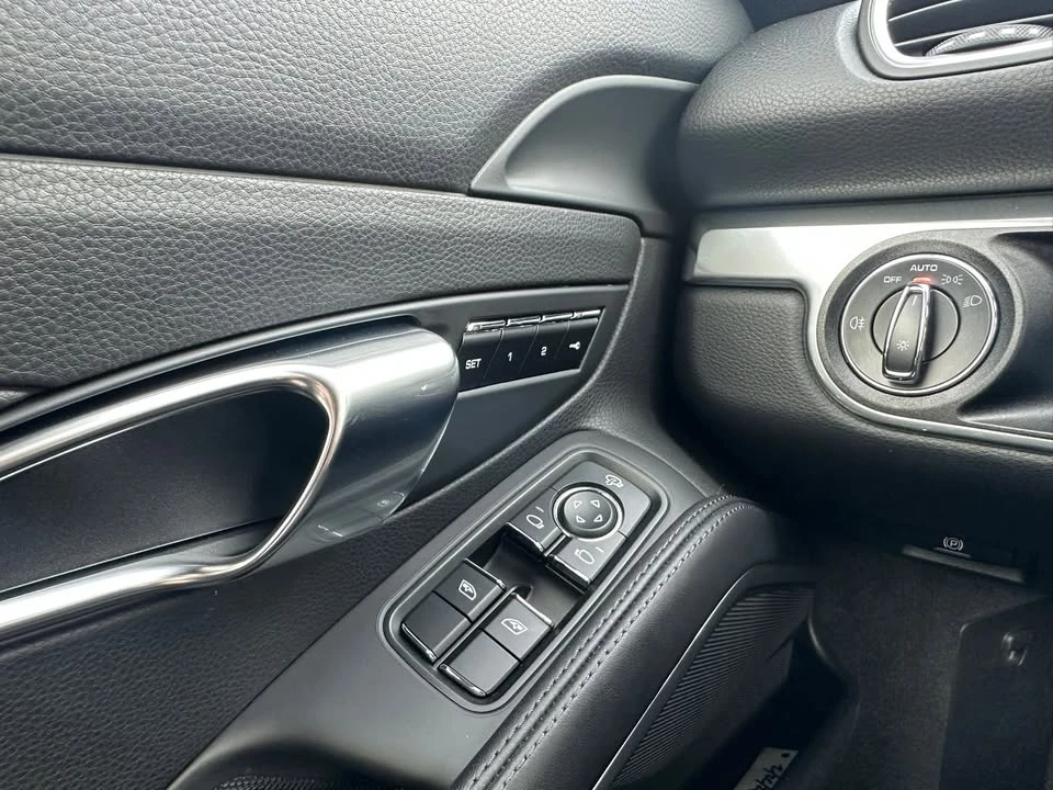 2022 Porsche 718 Cayman - Image 13 of 18