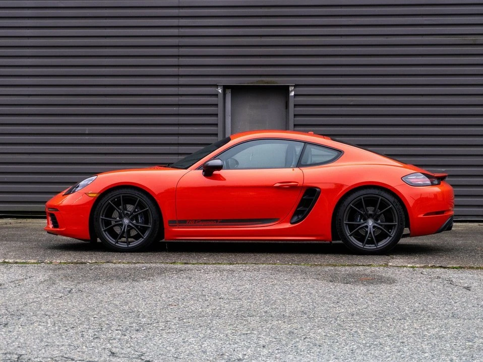 2022 Porsche 718 Cayman T - Image 11 of 20